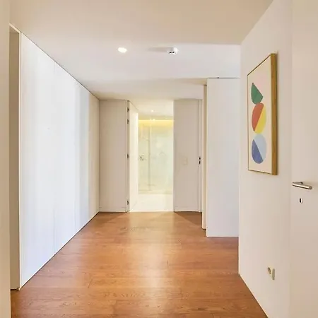 снеск Q,r-с0de First -,-apartment Apartman Lisboa